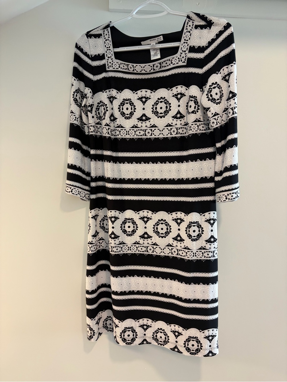 Studio One Black and White Patterned Midi Dress